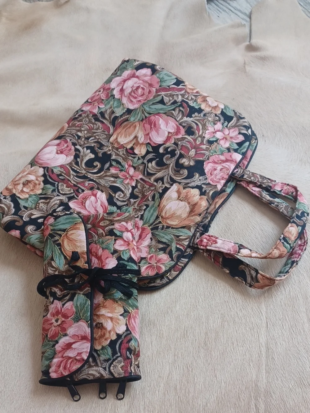 Vintage Oscar de la Renta Travel Cosmetic Bag & Jewelry Holder